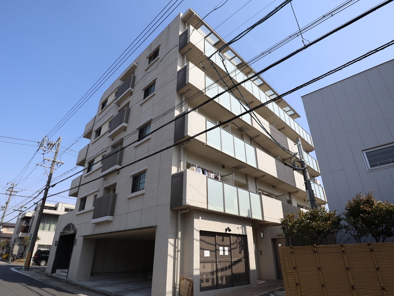 102号室