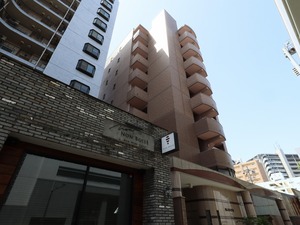 パレスサイド泉