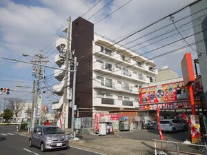 セントラル川名