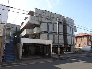 リブローネ南山