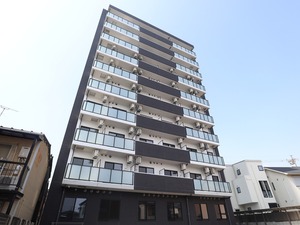THE RESIDENCE SAKURAYAMA WEST